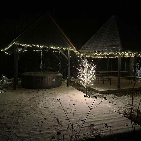 Apartmany Elli Mýto pod Ďumbierom Exterior foto